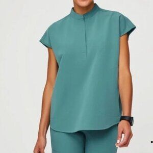 SET: Figs Rafaela Hydrogreen Top (XS) and High Waisted Yola Scrub Bottoms (M)